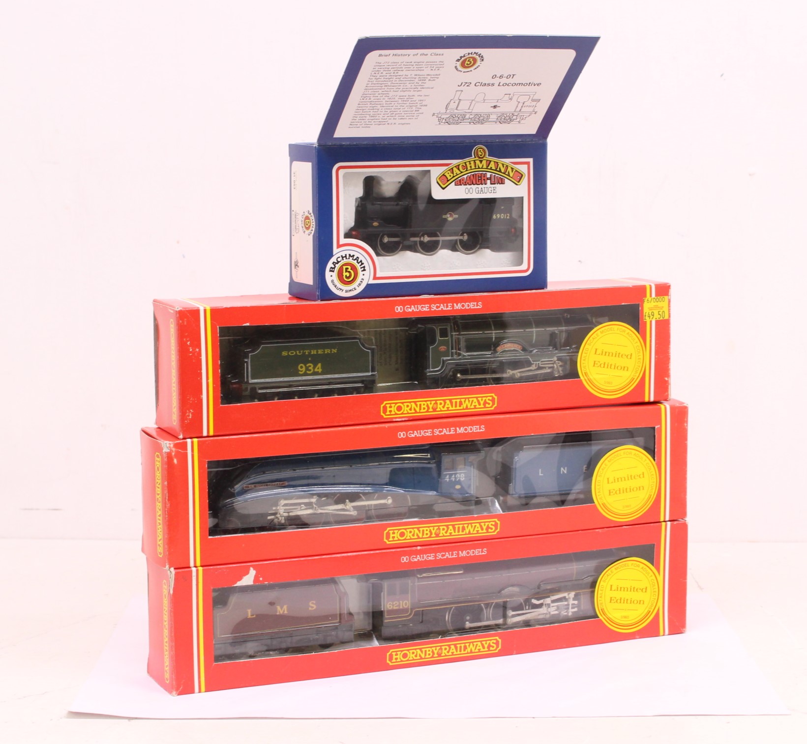 Hornby: A collection of three boxed Hornby Railways, OO Gauge, locomotives and tenders, to comprise: