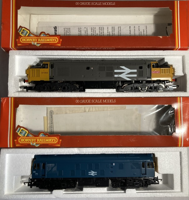 Hornby: A pair of boxed Hornby Railways, OO Gauge locomotives, to comprise: BR Class 37 - Image 2 of 5