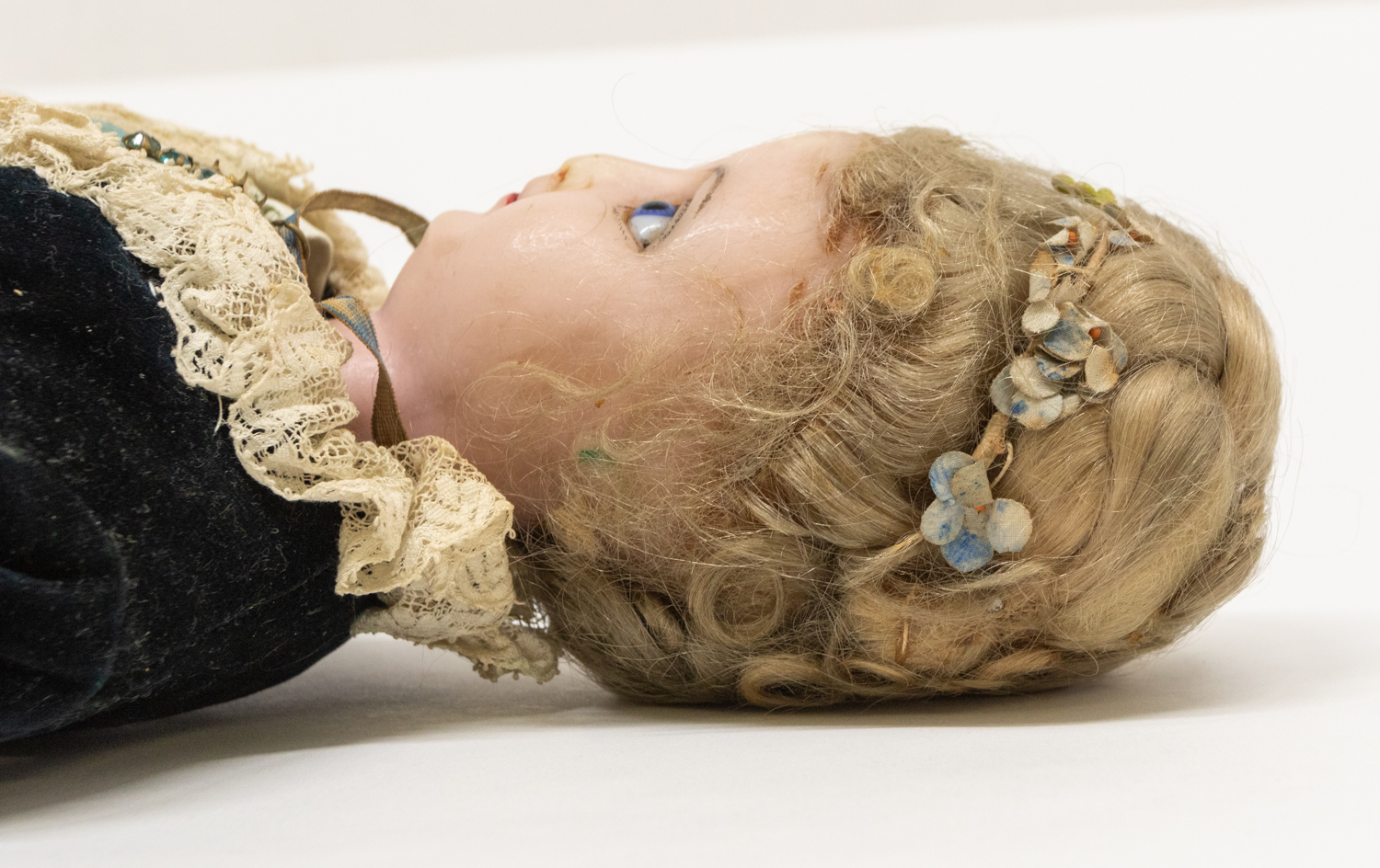 Wax Doll: A late 19th century wax doll of Queen Alexandra. Wax painted face, filled body, original - Image 6 of 7
