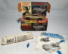 Corgi: A boxed Corgi Toys, James Bond Aston Martin DB5, Reference 261. Very good original