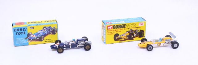 Corgi: A pair of boxed Corgi Toys, Cooper Maserati F/1, Reference No. 156; and Cooper-Maserati F/1