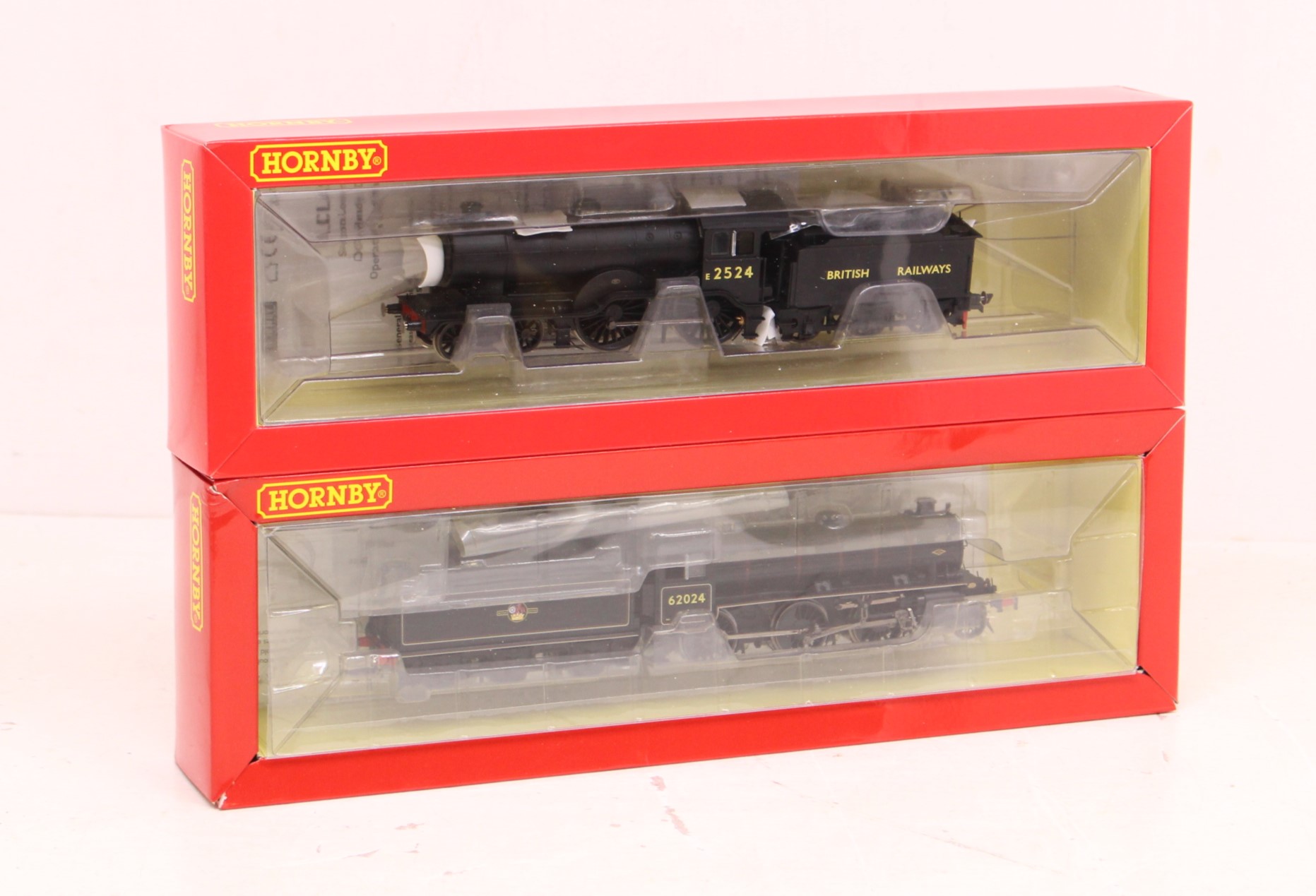 Hornby: A pair of Hornby boxed OO Gauge locomotives to comprise: BR Class D16 'E2524' R3235; and - Image 2 of 2