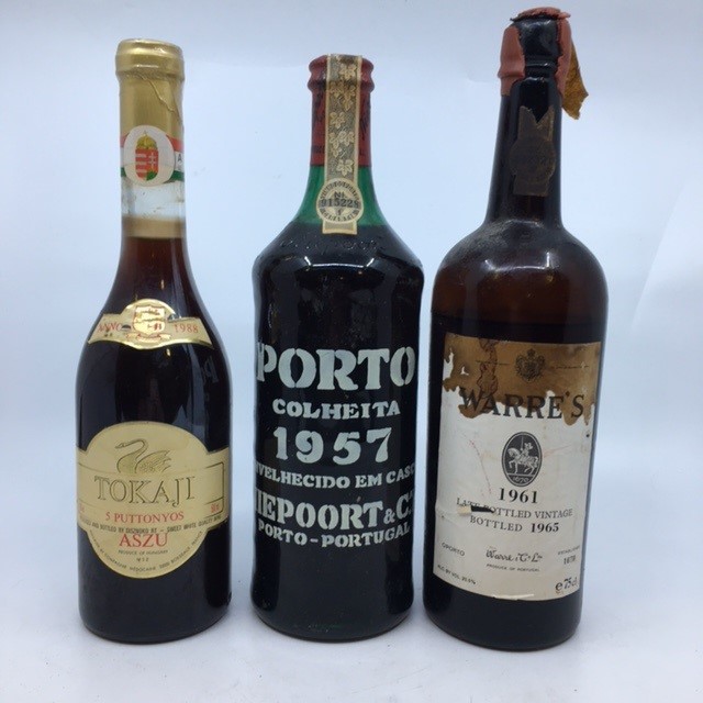 1 bottle of extremely rare 1957 Colheita Niepoort port. Level top of shoulder, seal in good - Image 6 of 6