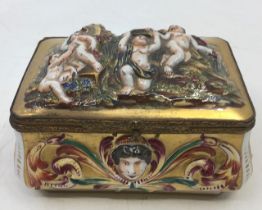 A 19th cent Capodimonte snuff box