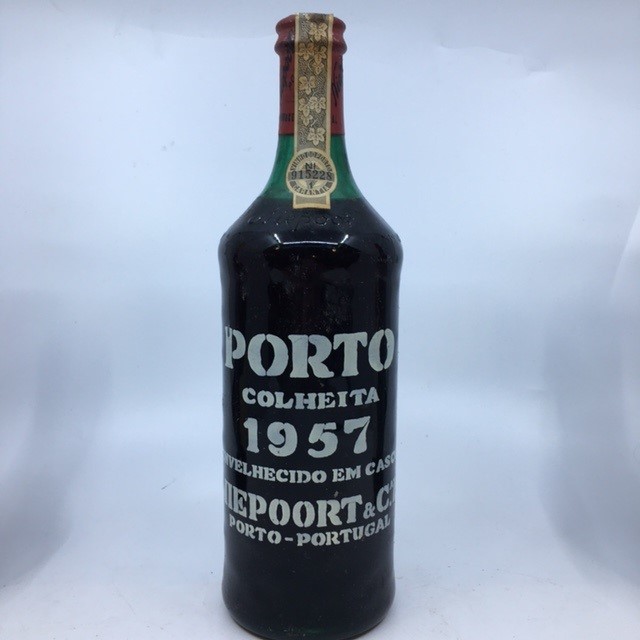 1 bottle of extremely rare 1957 Colheita Niepoort port. Level top of shoulder, seal in good