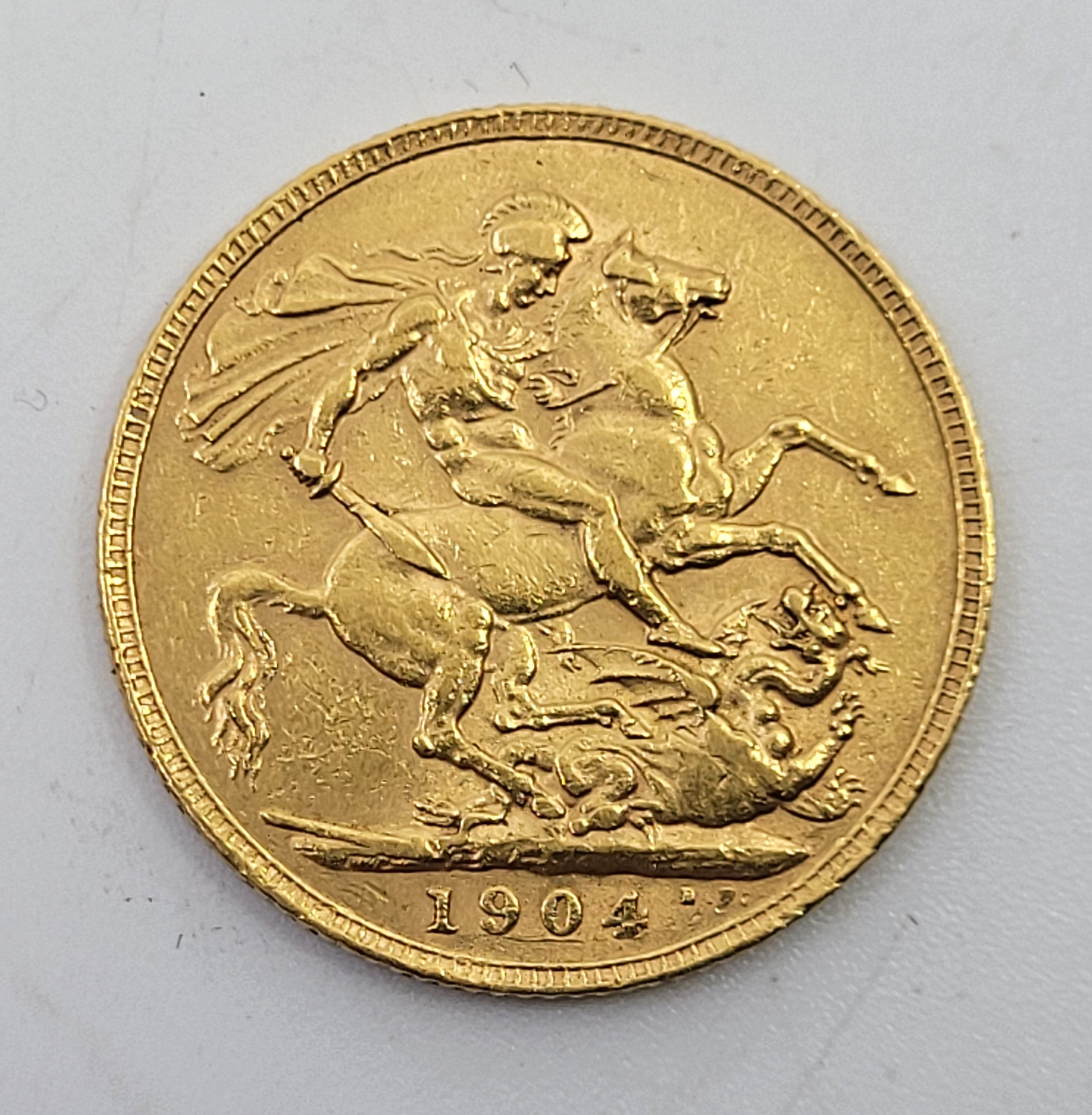 An Edward VII 1904 gold sovereign coin, London mint. - Bild 2 aus 2