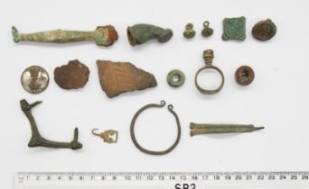 A bulk lot of various metal detecting finds, Roman to modern. Of note in this lot, Roman copper