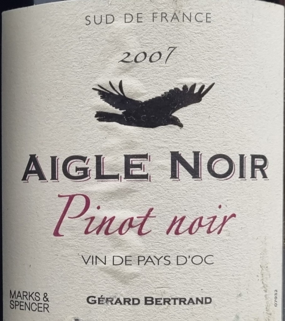 5 Bottles of Premium Supermarket selected Reds to include: Chateauneuf du Pape 2011, Burgundy 1995 - Bild 4 aus 5