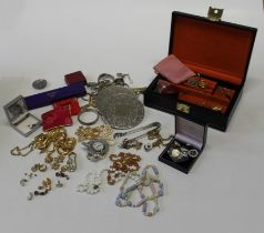 Collection of silver jewellery, to include continental examples, along with costume jewellery and
