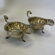 A pair of silver sauce boats.  Birmingham 1930/31 SB & S Ltd.  Approximate weight 186 grams.  No