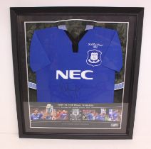 Everton: A framed and glazed Everton home shirt, F.A. Cup Final 1995 replica shirt, signed by Duncan