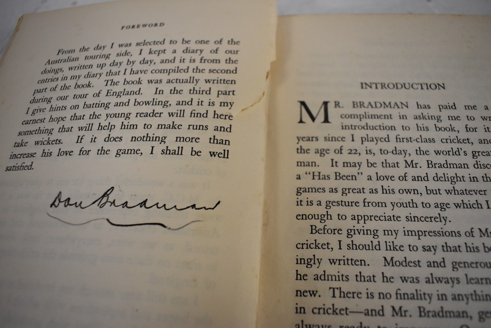 ***WITHDRAWN*** Cricket: Bradman, Don. Don Bradman's Book, signed first edition, London: Hutchinson, - Image 4 of 4