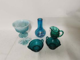 6 pieces of blue and green glass to include vaseline glass examples. (6)