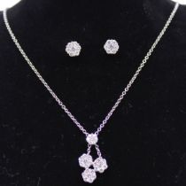 18ct White Gold Diamond Cluster Earrings and Necklace Set.  Each Diamond Cluster Earring has approx.