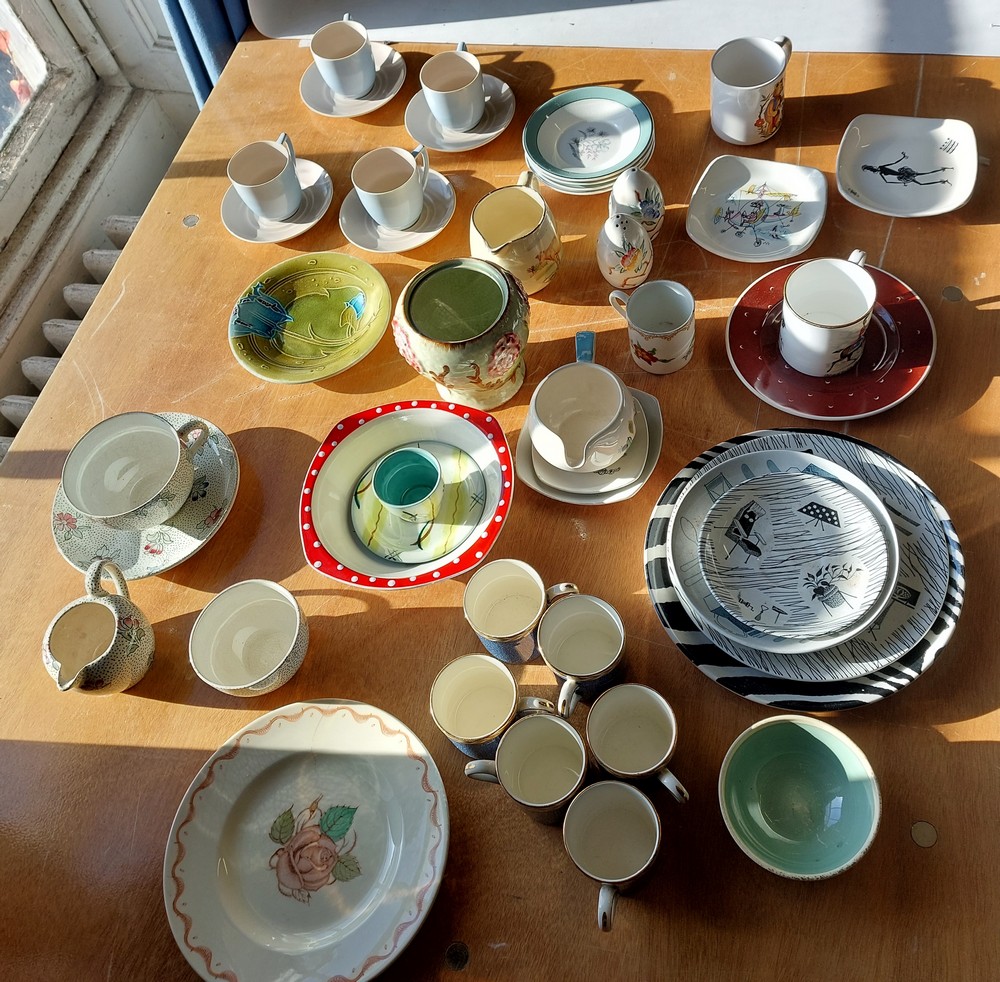 A large collection of Deco and 1950's tea and coffee wares. as well as plates and jugs etc To - Image 14 of 14