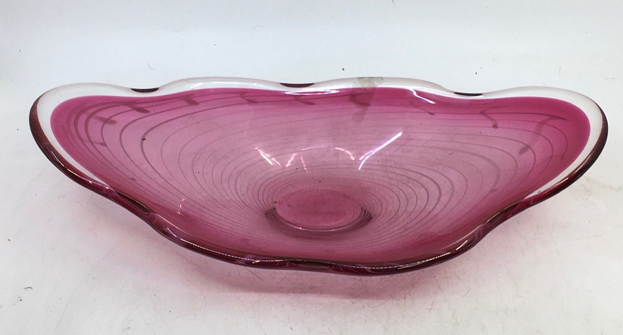 A mid century Murano glass bowl together with a matching vase. - Bild 3 aus 5
