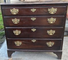 A Georgian style Chest of drawers