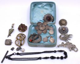 Selection of Unmarked White Metal Jewellery and Costume Jewellery.  To include a Silver "Two Annas