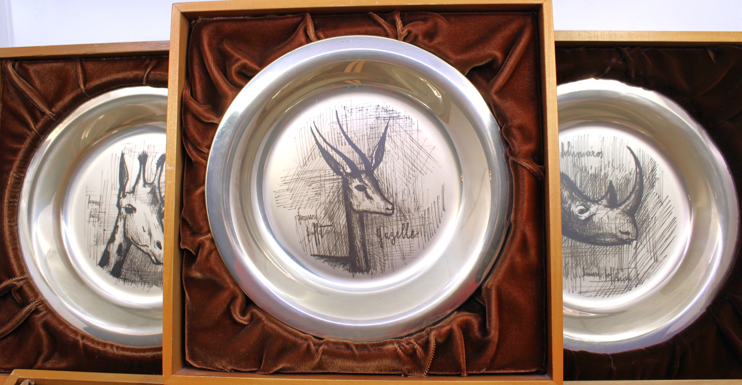 Bernard Buffet Silver Plate Dishes framed. Five of them altogether.  To include Giraffe, Lion, - Image 2 of 4