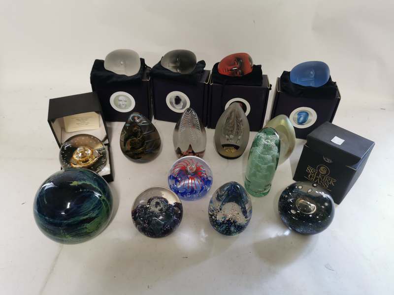 15 glass collectors paperweights to include; x4 Kosta Boda 'Brains', x4 signed Okra glass,  x3