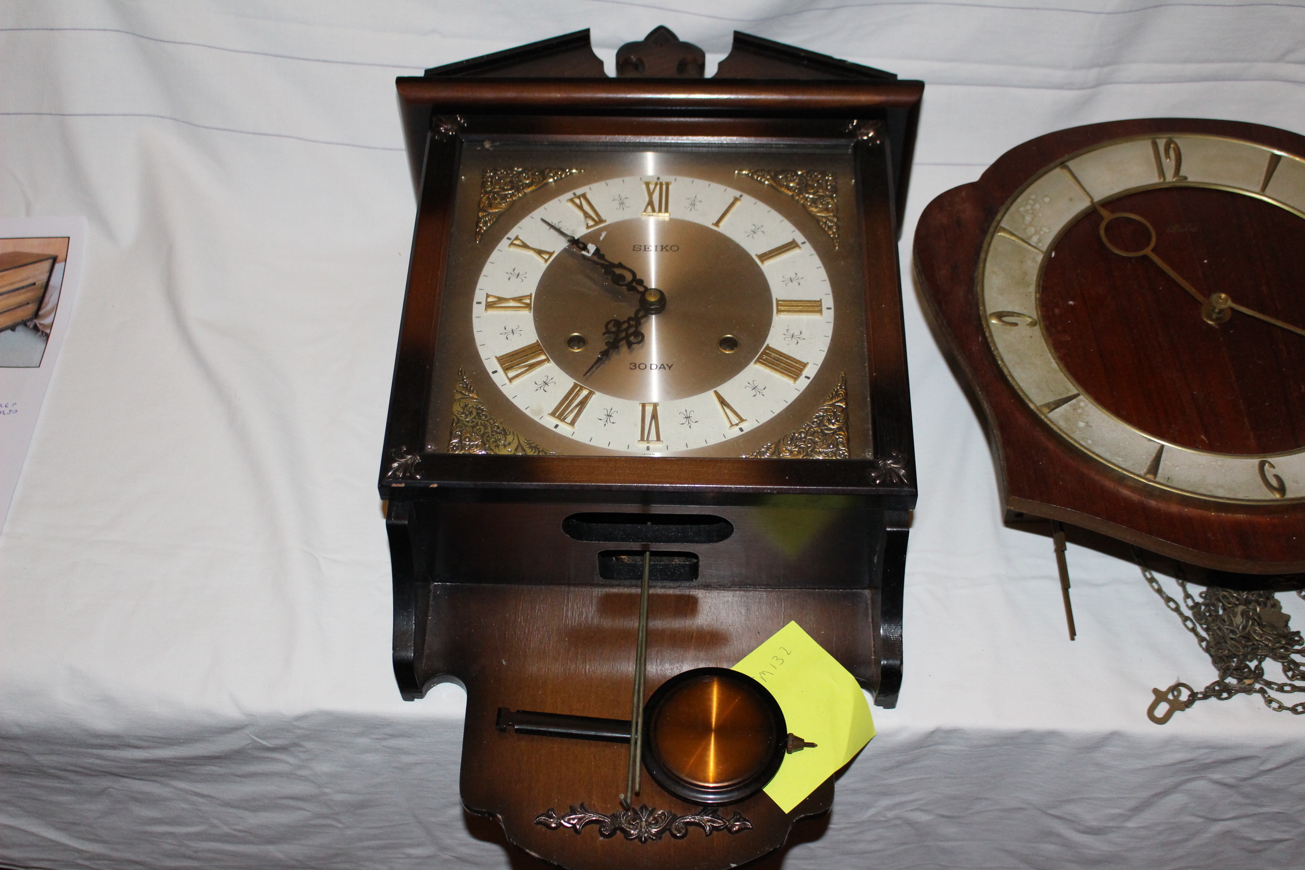 3 x vintage wall clocks 2 x weight driven and 1 x quartz/battery 2 x pendulum included but no - Bild 2 aus 4