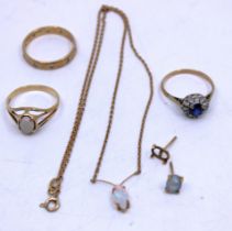 Selection of 9ct Gold Jewellery.  To include a 9ct Gold Oval Cabochon Opal ring, a 9ct Gold Blue &