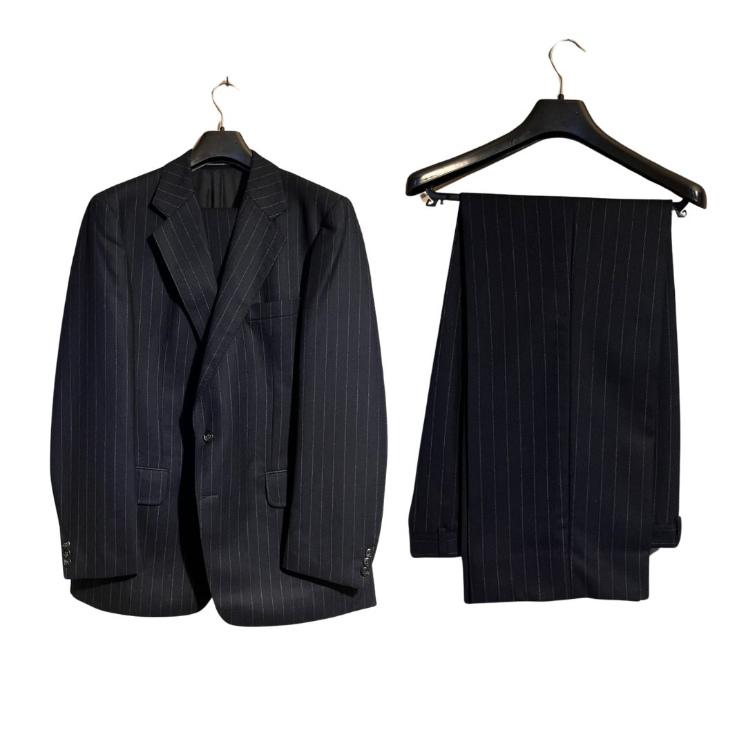 A selection of mens vintage suits and jackets to include a grey woollen pinstripe suit by Leo - Bild 5 aus 5