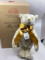 Steiff british collectors Bear boxed 2000 in champagne Mohair with yellow bow ref 654763 white tag.