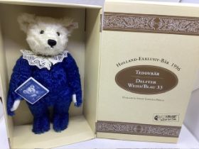 Steiff boxed  Dutch delft Blue and white bear made in. 1996 659843 with a painted dept tile and neck