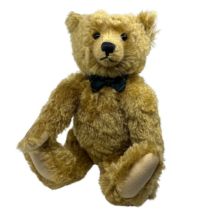 A vintage Steiff Henderson Blond 55 bear exclusive to Bears of Witney reference: 653780 number