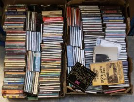 Large collection of CDS approx 1,000 plus including compilation mojo cds The Clash, RHCP, Now