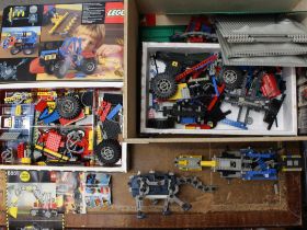 Lego: A collection of assorted Lego, to include: Lego set 8859, unchecked for completeness, together