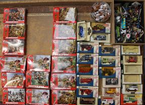 Toys: A collection of assorted toys to include: nine Airfix soldier kits, with figures; six empty