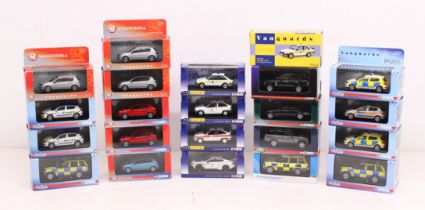 Vanguards: A collection of twenty-two boxed Vanguards vehicles of variety to include: Vauxhall, Land