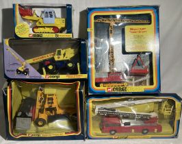 Corgi: A collection of assorted boxed Corgi commercial vehicles to include: JCB Crawler Loader 1110,