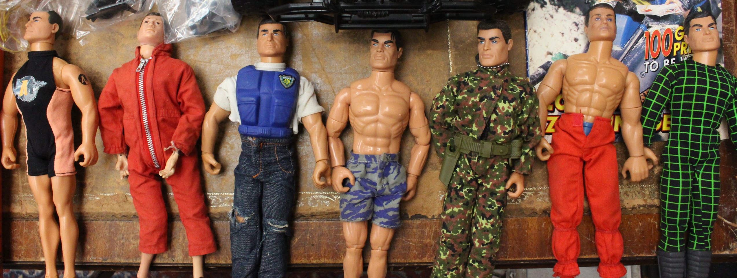 Action Man: A collection of assorted modern Action Man, to include ...