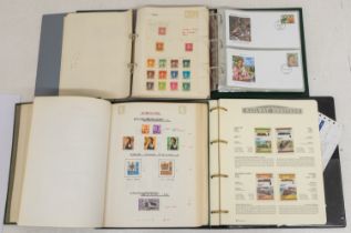Miscellaneous collection of mainly British Commonwealth plus some world in 4 Albums and small