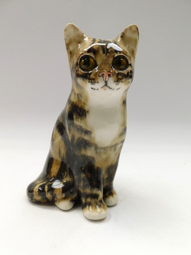 Winstanley tabby cat, seated, 17cm high.