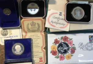 Silver Commemorative Coins, includes two Isle of Man Crowns with the 1978 Sterling Silver £1 with