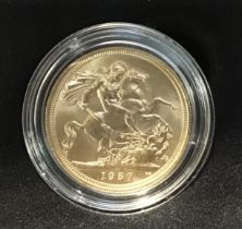 Elizabeth II 1957 Full Sovereign in Presentation Case with Certificate of Authenticity.