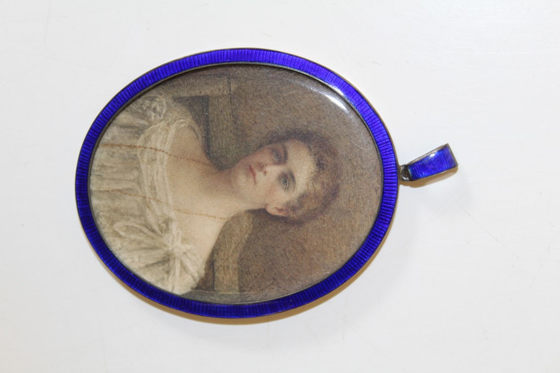 Edwardian English School, bust length portrait miniature of a young woman wearing a lace trimmed - Image 2 of 2