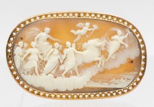 A 19th century finely carved 9ct gold mounted cameo brooch, carved to depict Phoebus Apollo, the god