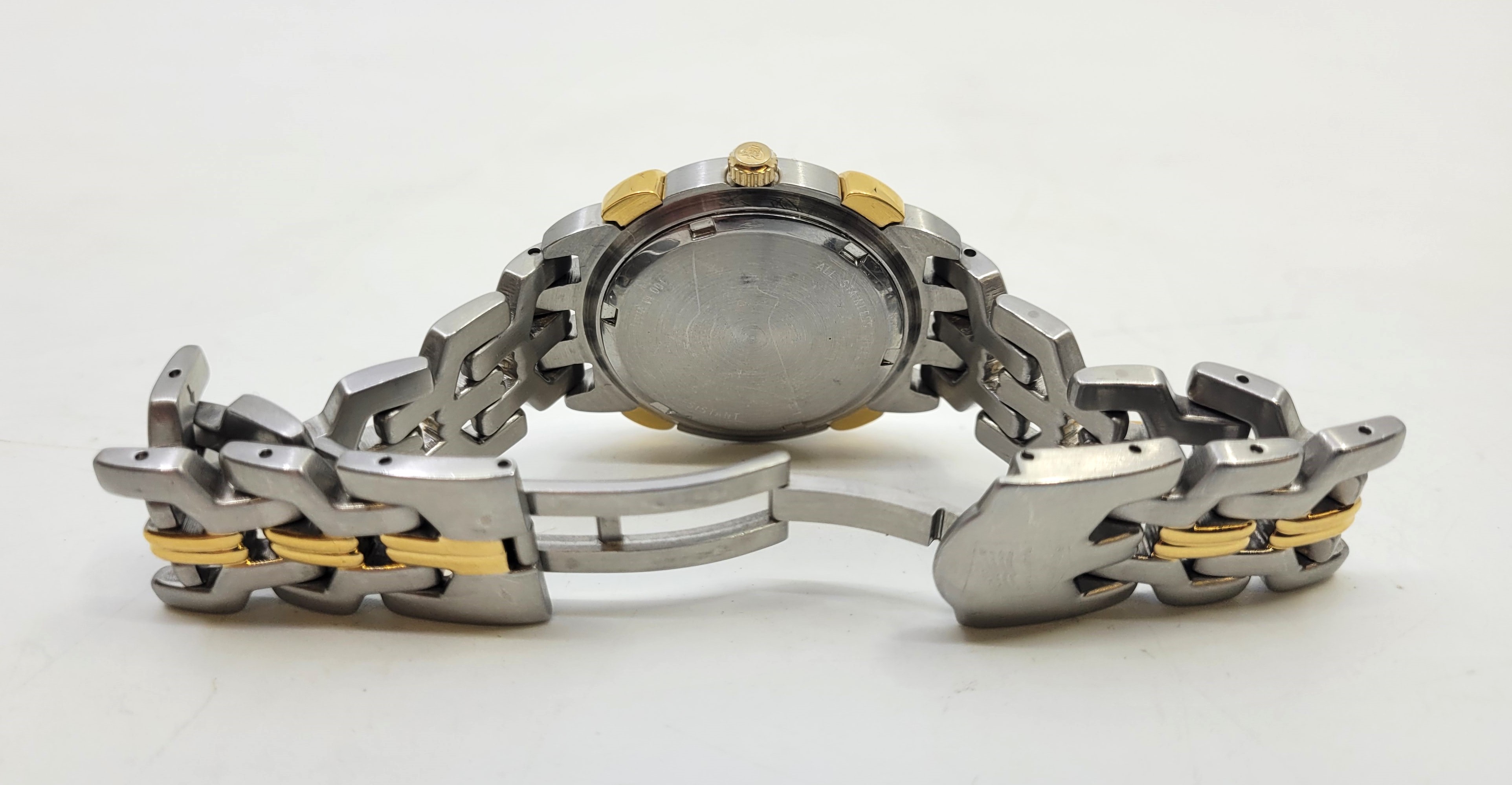 A Raymond Weil 8200 gentleman's stainless steel quartz bracelet watch, having signed black - Image 7 of 39