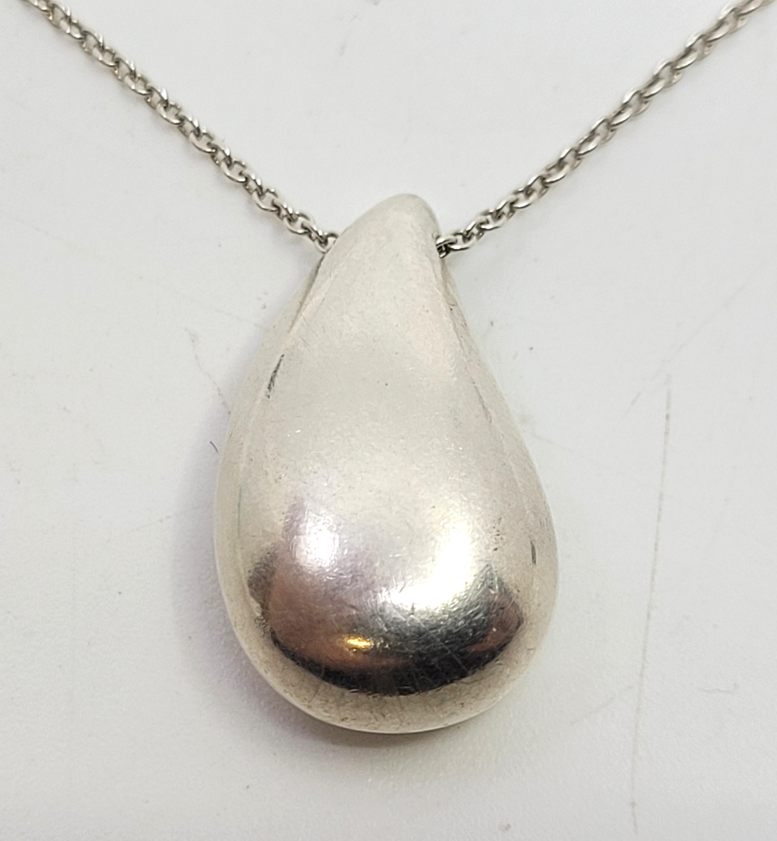 An Elsa Peretti for Tiffany & Co. sterling silver teardrop pendant necklace, height 21mm, to 46. - Image 10 of 12