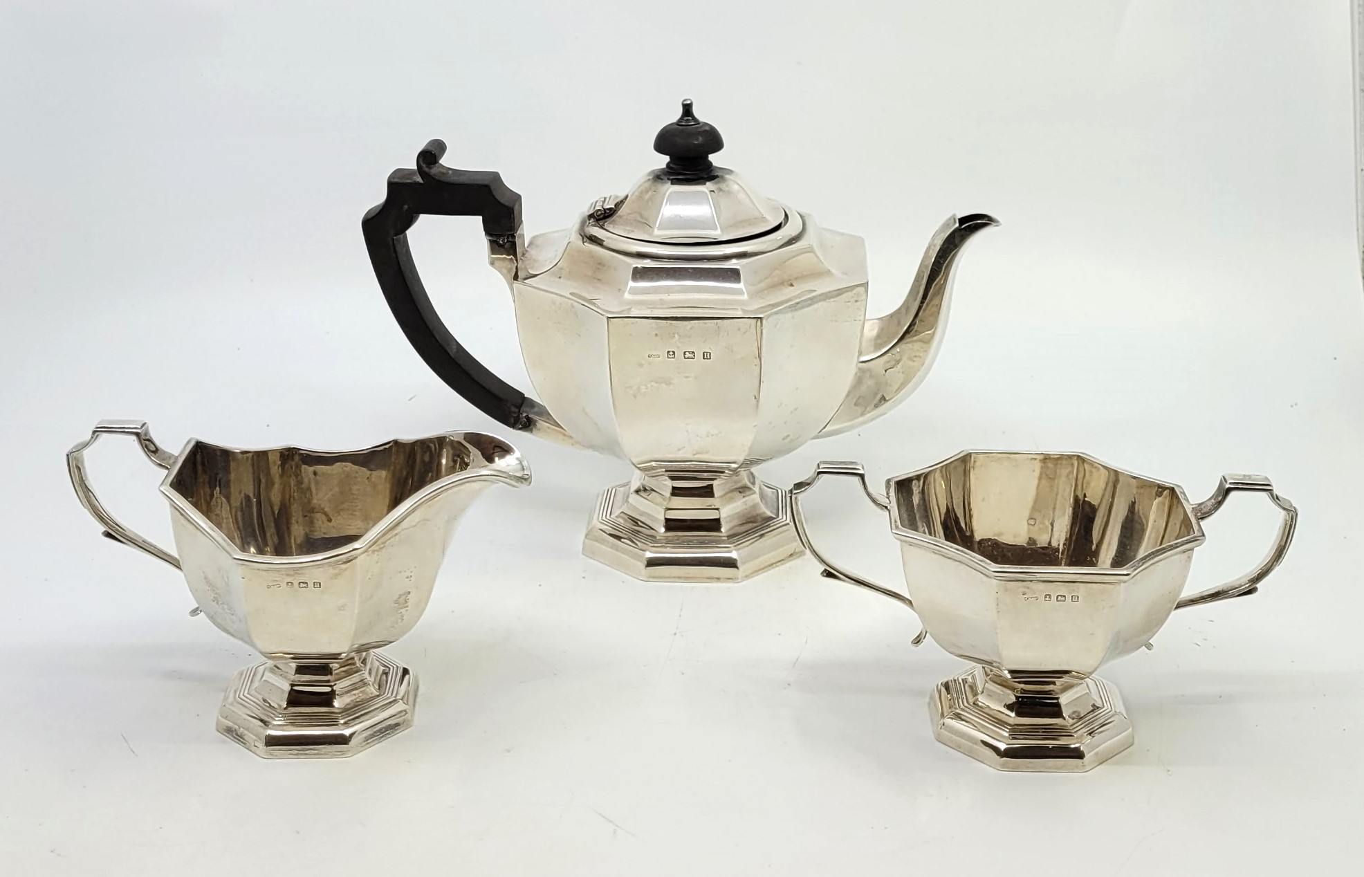 A three piece silver tea service, by G Bryan & Co, Birmingham 1932, comprising teapot, twin - Image 6 of 12