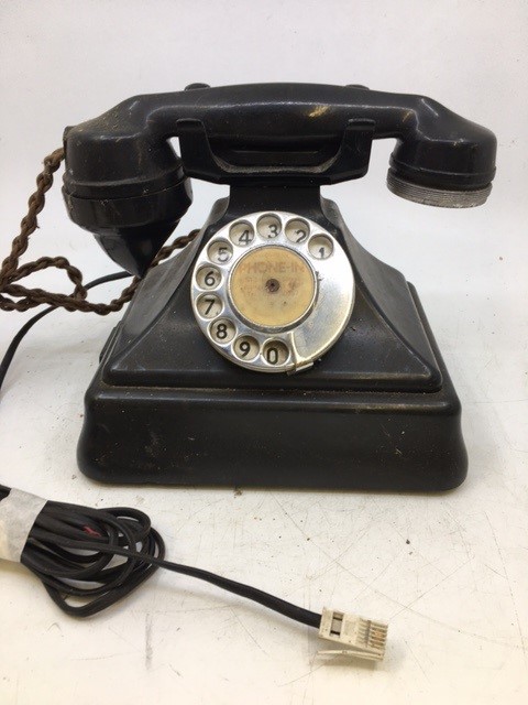 A vintage bell telephone (GPO, PL45/1, No 64), (GPO, 26, H47/1, L40228) (APPVP 2147)