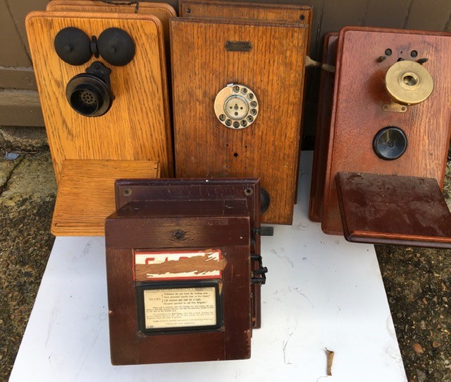 A collection of vintage telephone and similar (a/f)