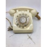 A vintage white bell telephone (L111750 A7 SPL)