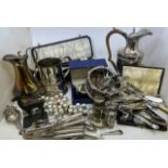 A large qty of silver plated items, including silver handled cutlery, Thimbles , silver plated