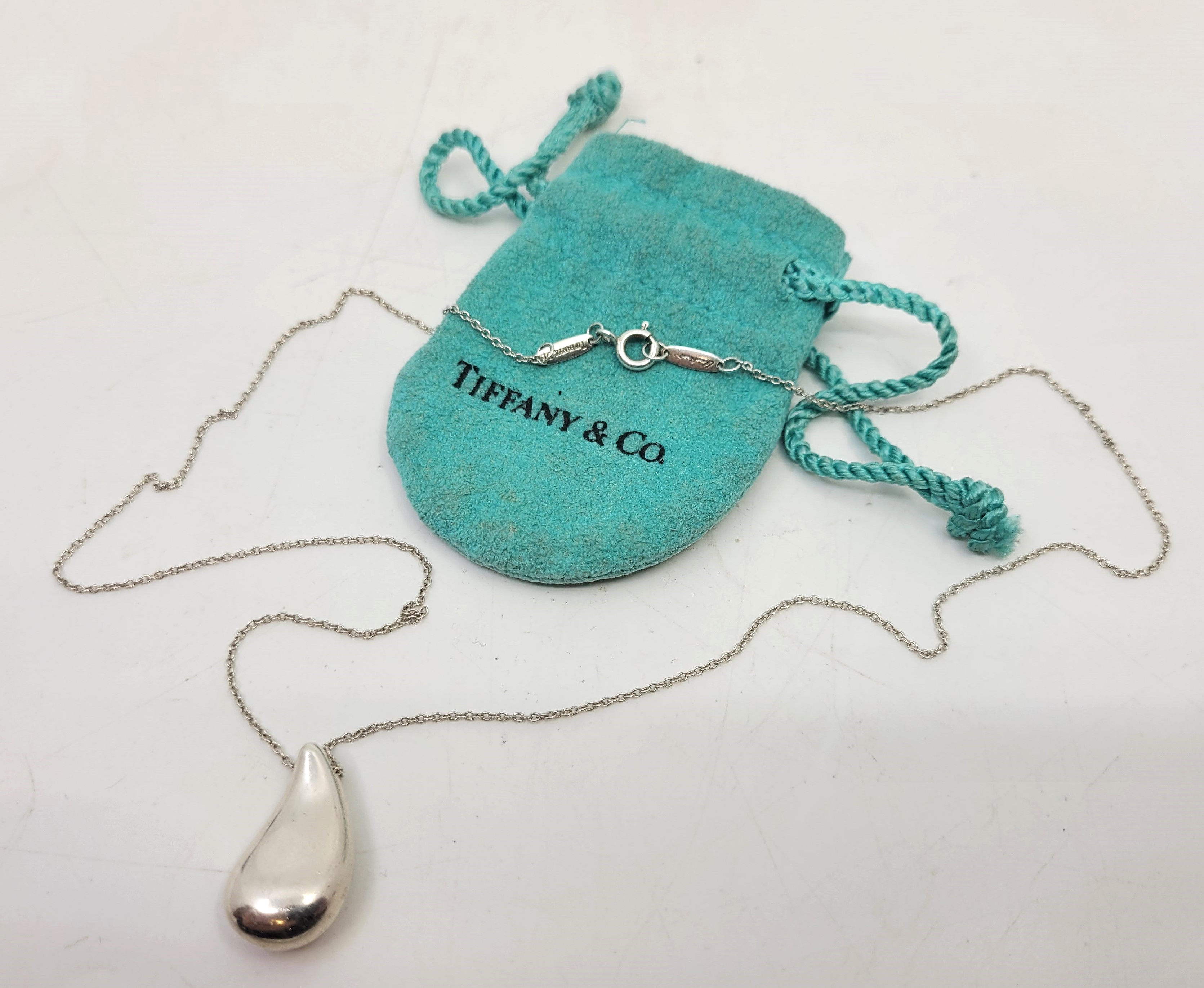 An Elsa Peretti for Tiffany & Co. sterling silver teardrop pendant necklace, height 21mm, to 46.